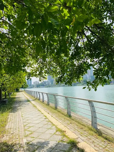 Beira Lake Walkway