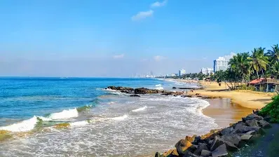 Mount Lavinia Beach for couples